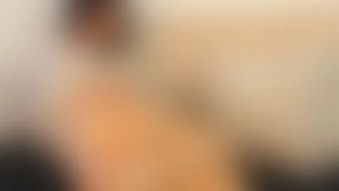 ᴛʜᴇ ɢɪʀʟ ɴᴇxᴛ ᴅᴏᴏʀ by zoo-clark