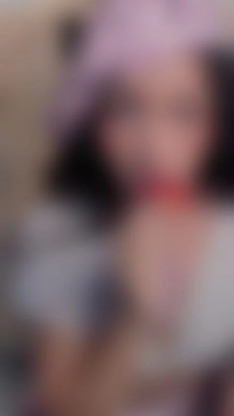 Quieres que comamos fresitas ? by brianathompson