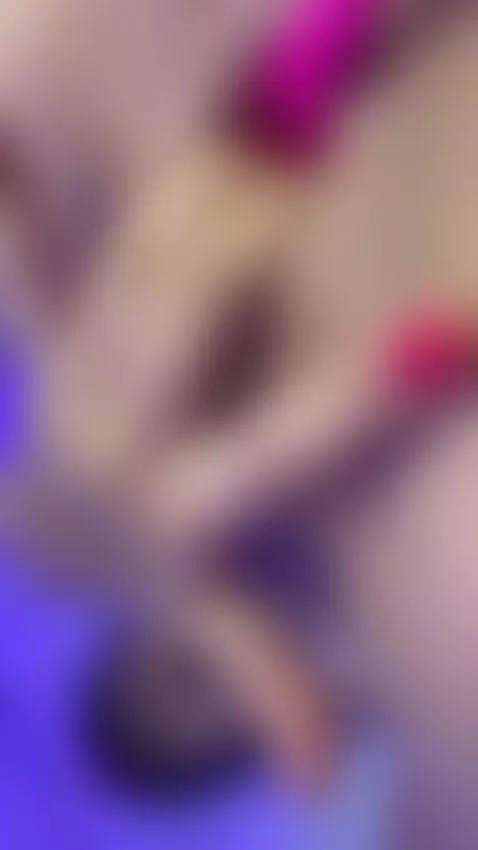 I don’t need to try hard… desire follows me 🔥 by zarahfoster