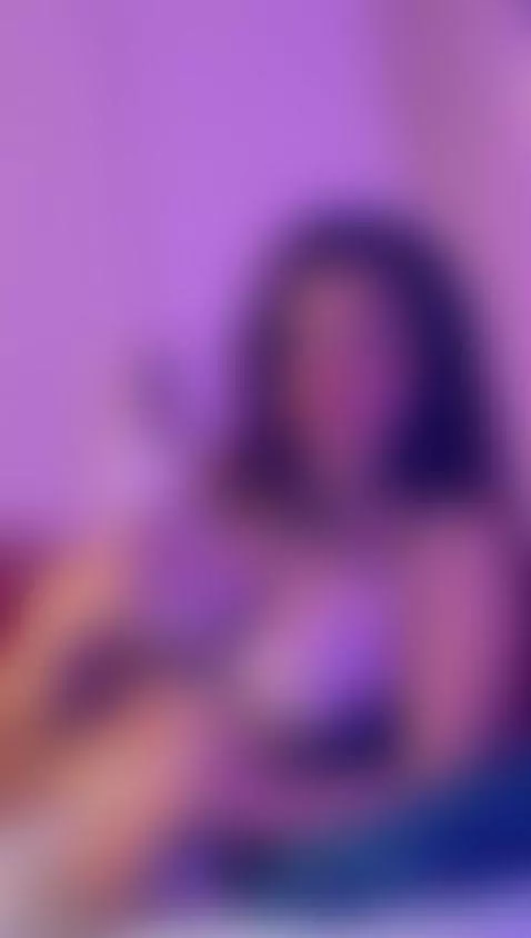 Online right now! 🥵😍 by zarahfoster