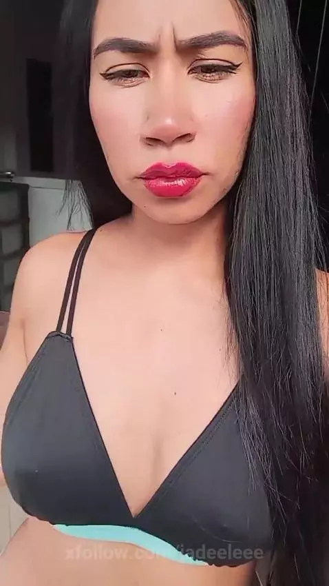 Good day! by jadeeleee