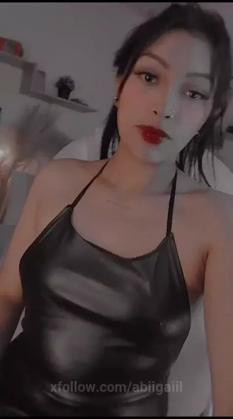 sexy legs for you by abiigaiil