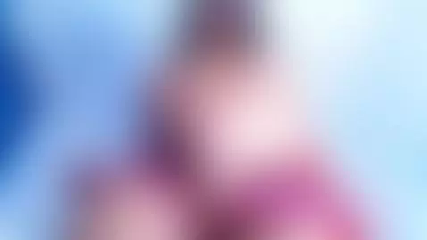 Let your Colombian mommy massage your cock between her shave... by colombianmilf