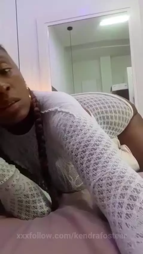 online now ♥ by kendrafosteer