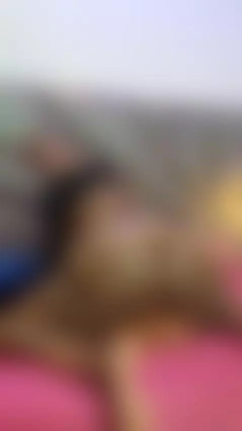 Connected and horny... come see me 🔥👀 by kendrafosteer