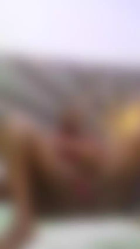 Warming up for you 💦 by kendrafosteer