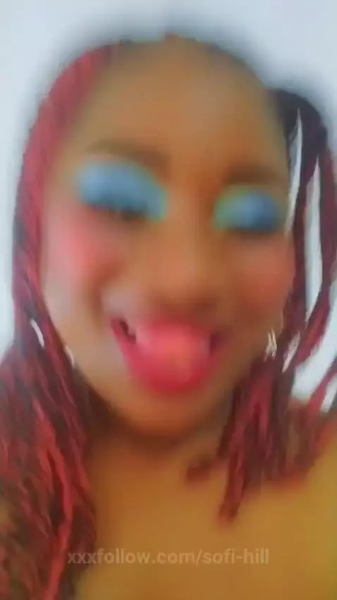 Very hot girl in yellow 🔥 by sofi-hill