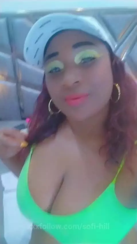 ebony, bigass, squirt by sofi-hill