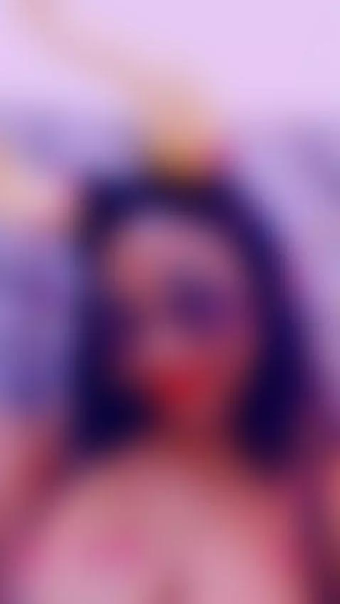 Hey Love I am Live now!! by sofi-hill