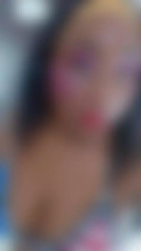 Live now!! by sofi-hill