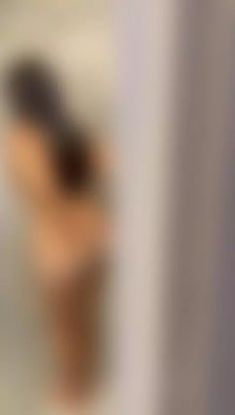 voyeurism in the shower by alexaporter