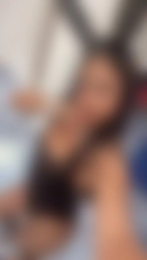 Baby I'm online right now I want to meet a juicy dick 🤤🍆 by alexaporter