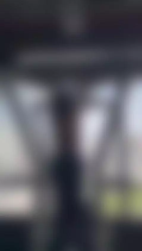 Getting stronger in the gym.💪 by alexaporter