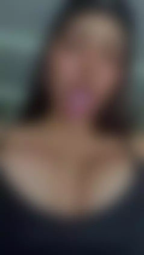 the sweetness of my lips slowly running over your body ❤️‍🔥 by alexaporter