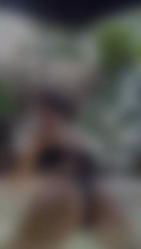 Activate the sound and hear an ass bouncing in the water. by alexaporter