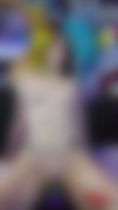 I love bouncing up and down on a cock by visceralvixen69