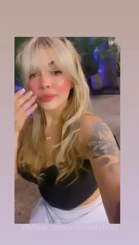 Hello love, happy start of the week!  Online Now by antonellafox3