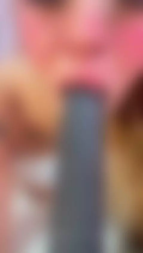 Let me suck your cock by antonellafox3