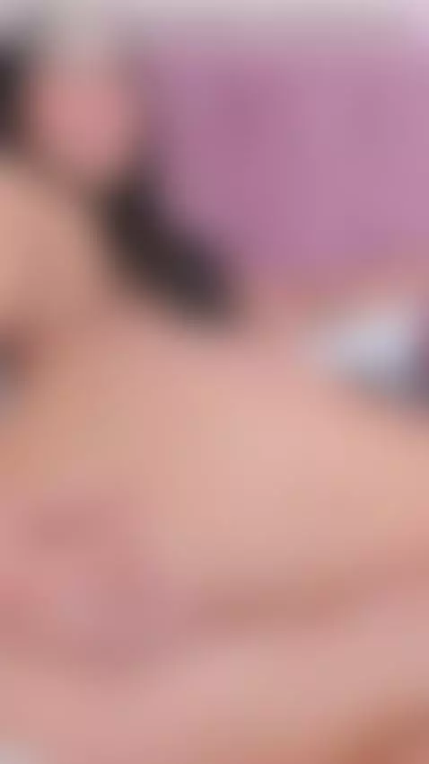 Hot Girl Here by ahincale