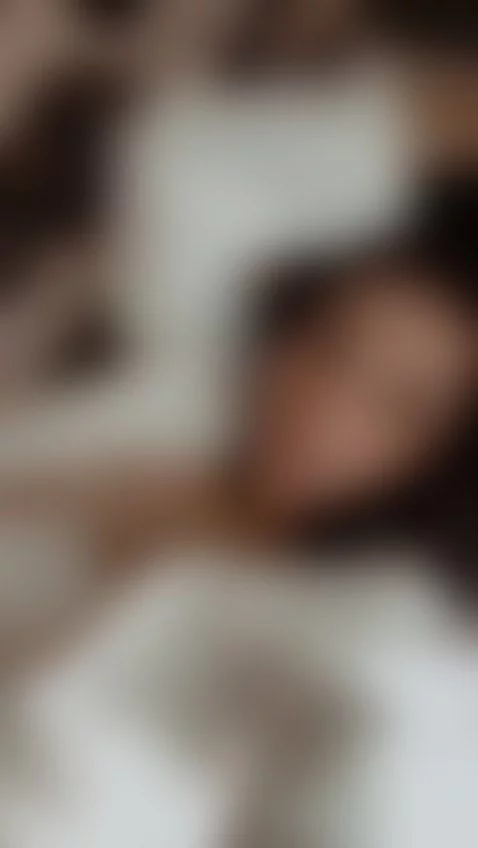 best comment wins a FREE 10 mins custom video or video call by lemonadecandyyy