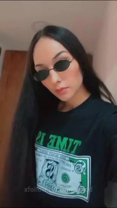 HAPPY FRIDAY! IM ONLINE GUYS by annawod