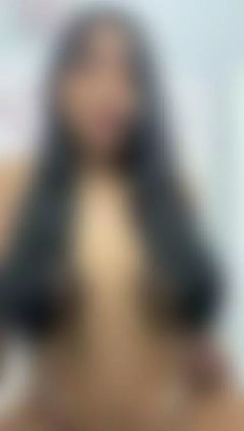 I like passionate kisses and hot hugs 🔥🍑 by grettchen