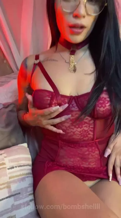 I'm Online! I want you to touch me, undress me and kiss me u... by bombshellll