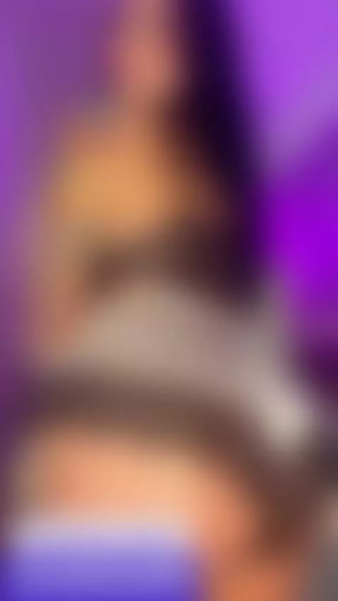 Live now, spend some time with me 💦😋 by bombshellll