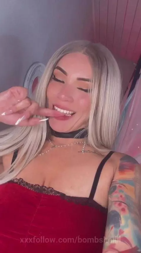 I want you to bring me to my knees right now by bombshellll