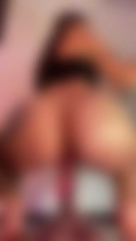 Take my pussy wet and slap my ass 🍆😋 by maeve-ds