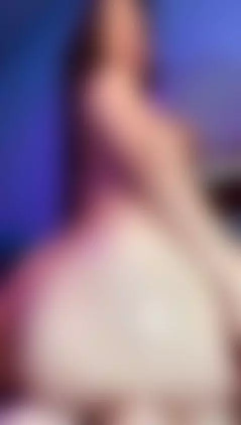 I've got a show featuring an array of dildos, from big to sm... by maeve-ds