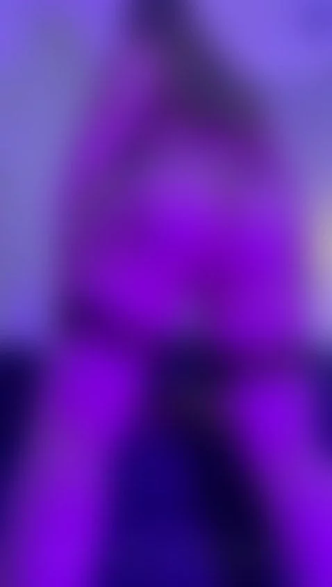 Do you want to see how I ride this big cock? 🍆💦 by hanna-palmer