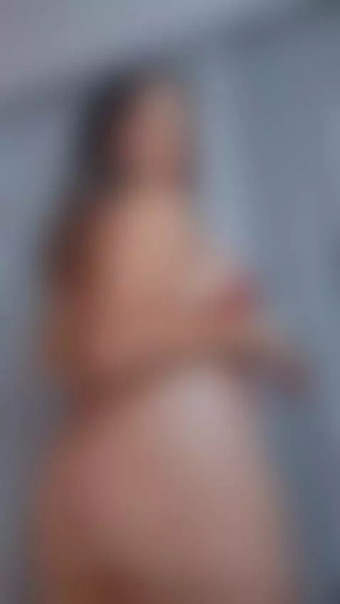live now- https://chaturbate.com/b/heidy_jhons/ by heidy-jhons