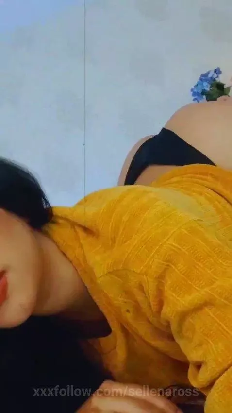 HI GUYS I'M ONLINE AND I WANT A LOT OF MILK🌊🌊🌊 by sellenaross