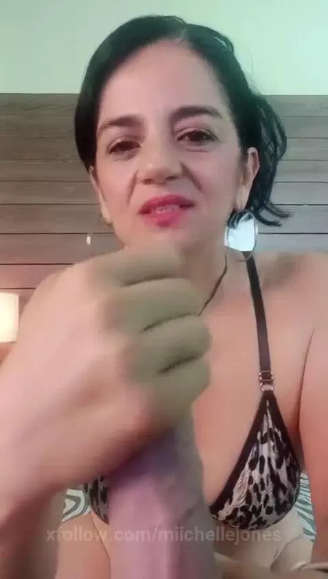 I am a so sexy milf with a lot desire for your cock by miichellejones