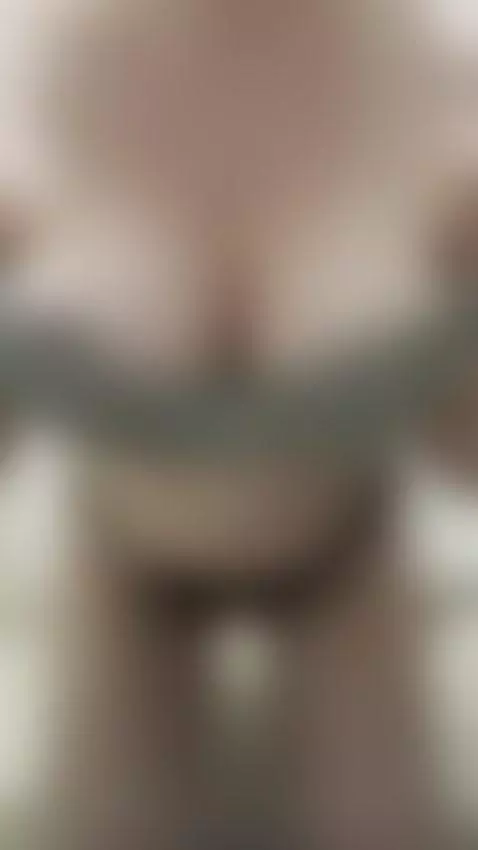 cum and play with a MILF on this HOT Saturday bb by carolineford