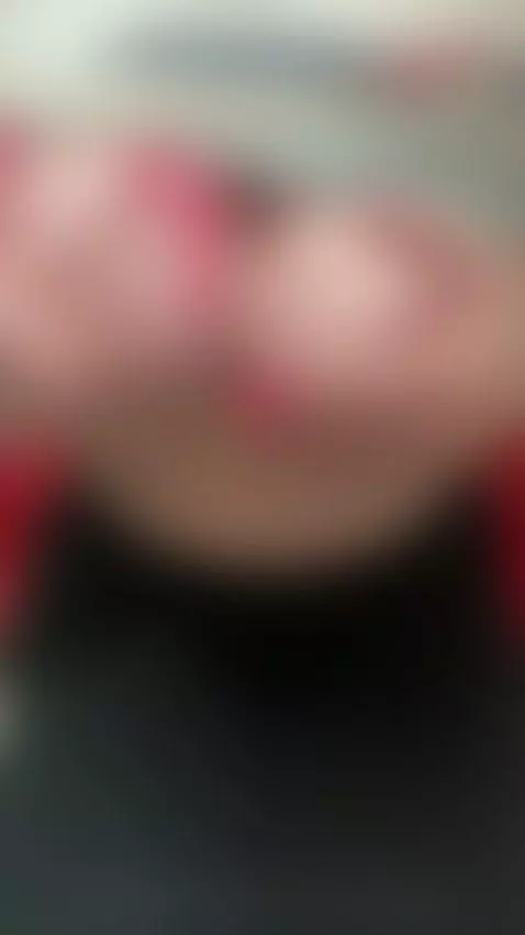 you like my MILF boobs bb? by carolineford