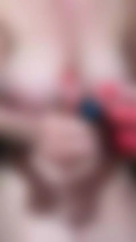 my 1st BUTT plug!  teach me what to do with it bb by carolineford