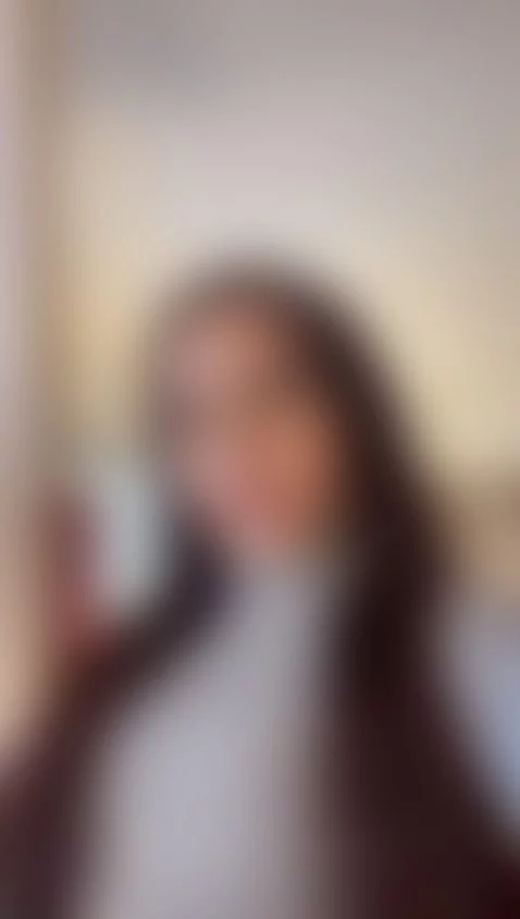 im here for u by tammii1