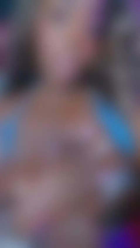 Touch me harder, I need to feel it deep inside. 💣 by kaiavalentine