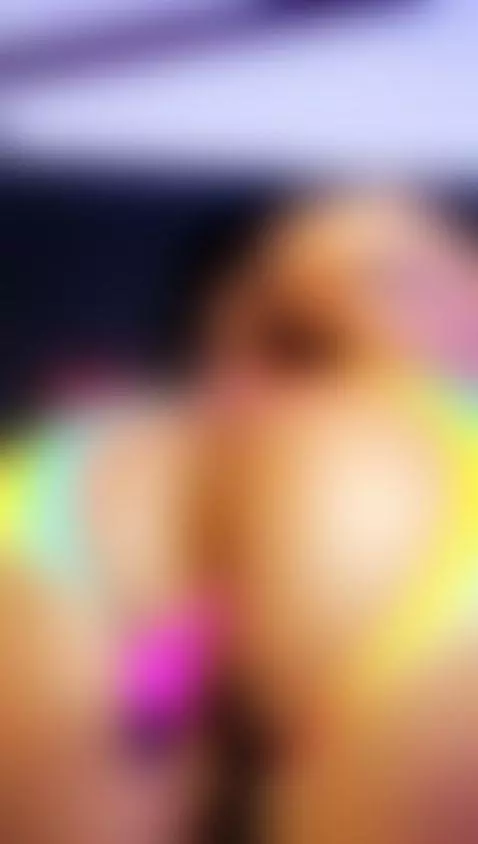 Come to see this big ass bounce🍑💋 by kaiavalentine