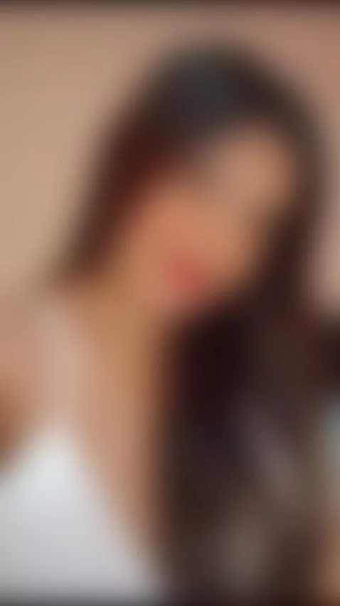 PEEK  👀🥰 by cute-nazly