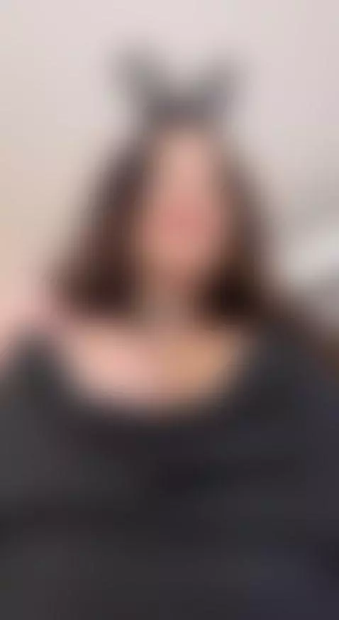 Ups !! by leathompson1