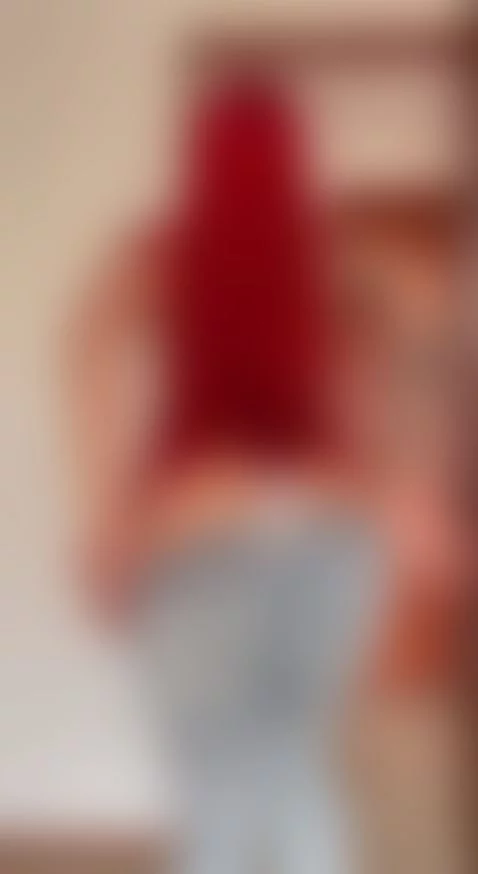 What about some spanks here? 🍑👋🏻 by leathompson1