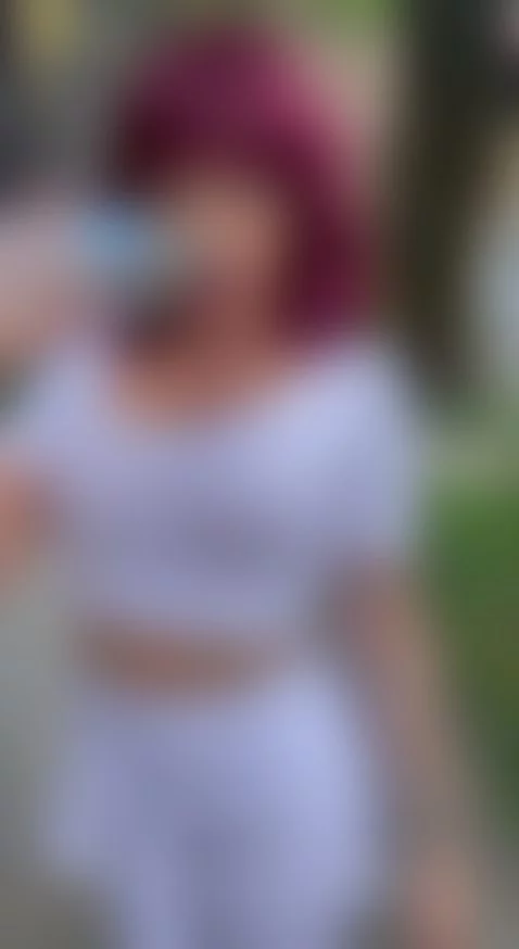 It's very hot, do you like my wet T-shirt? 💦💦🙊😈 by leathompson1