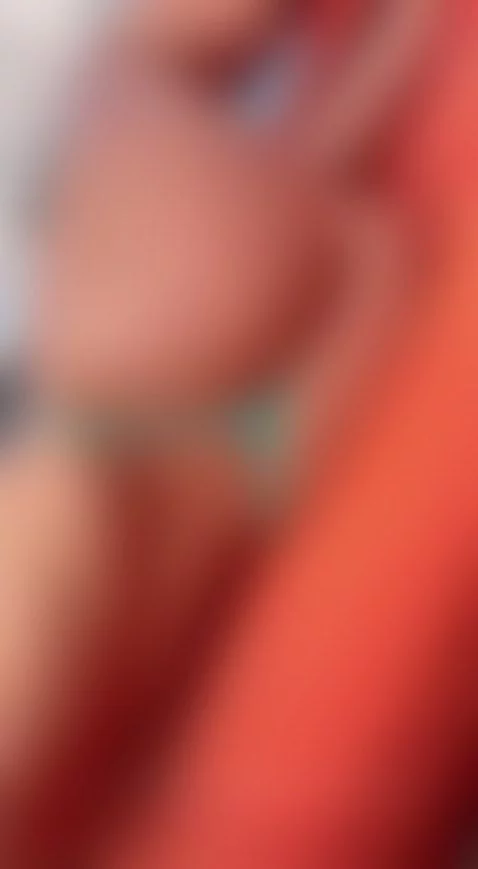 Let's sunbathe together 🌞 by leathompson1