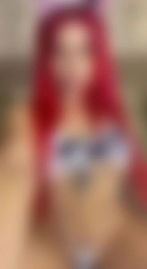 This sexy little cow wants all your cum 🐮 💦let me eat your w... by leathompson1