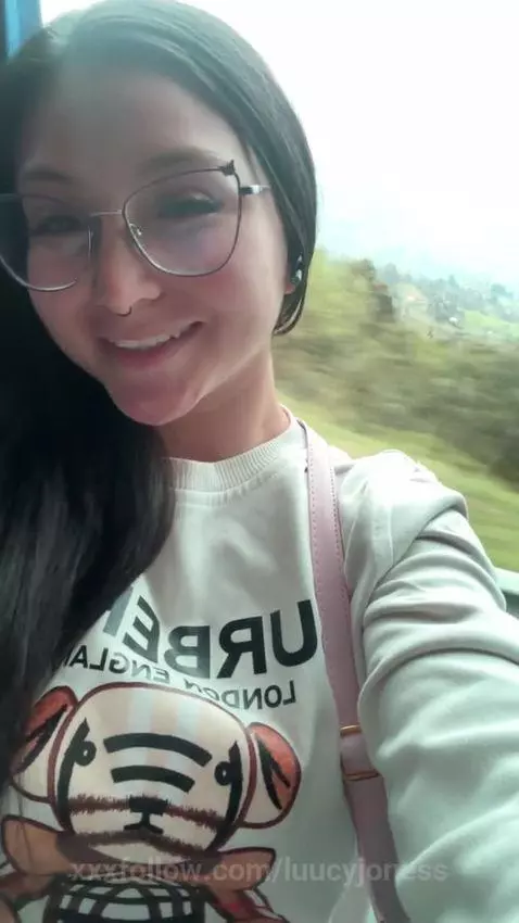 Would you let a bus made you a bus?  IG:MISSLUUCY by luucyjoness