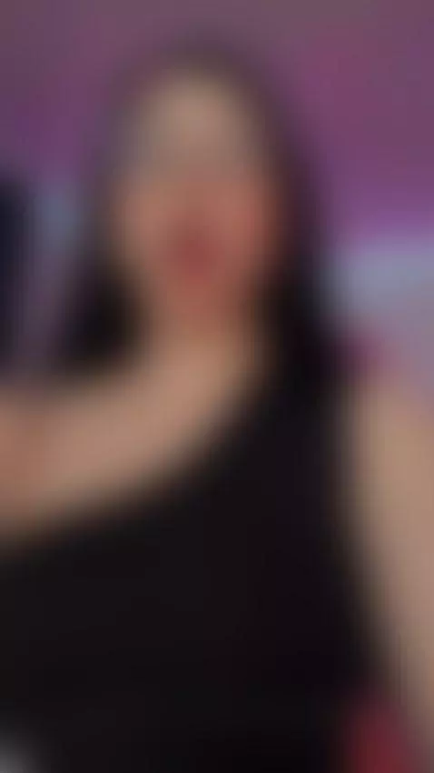 I send u a bigger kiss by luucyjoness