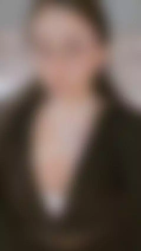 I like how this beautiful sweatshirt looks on me. by luucyjoness